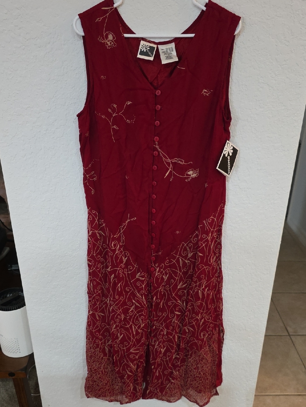 Unknown Brand Red Maxi Dress with Embroidered Floral Details